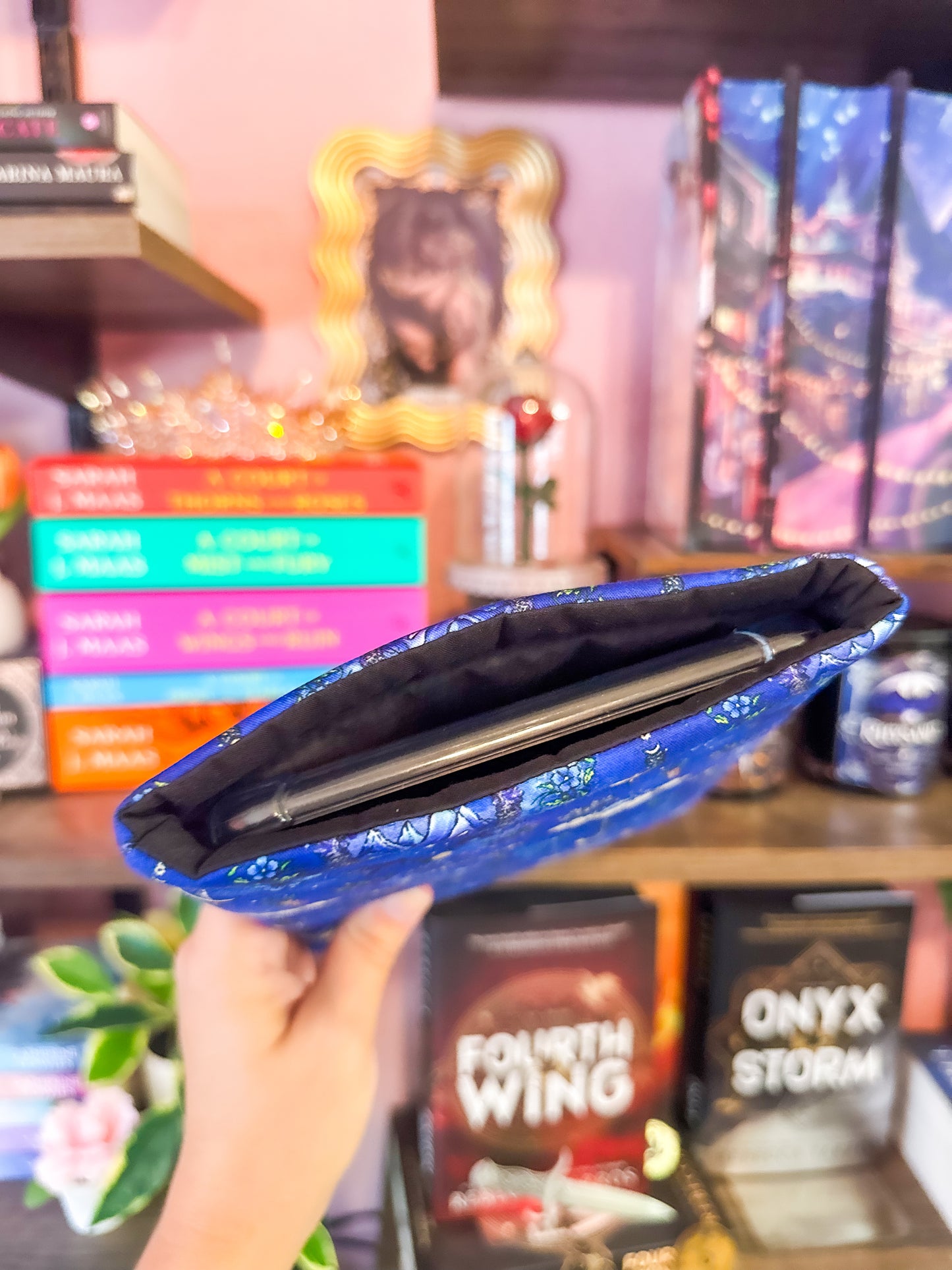 Night Court Kindle Sleeve