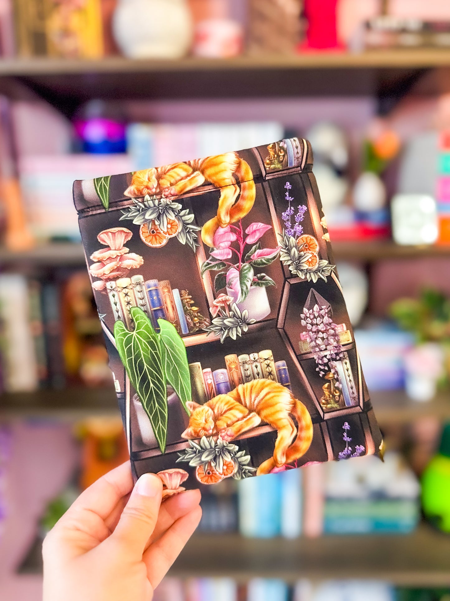 Comfy Cat Bookshelves Kindle Sleeve